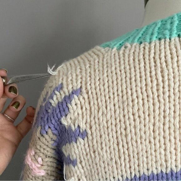 Vintage 80s Pastel Aztec Southwestern Boxy Mock Neck Pullover Sweater - M - Picture 6 of 9